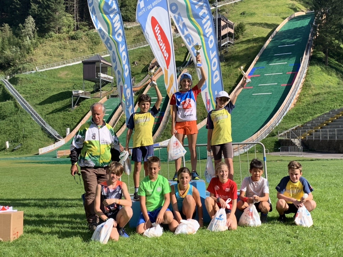 U12 salto